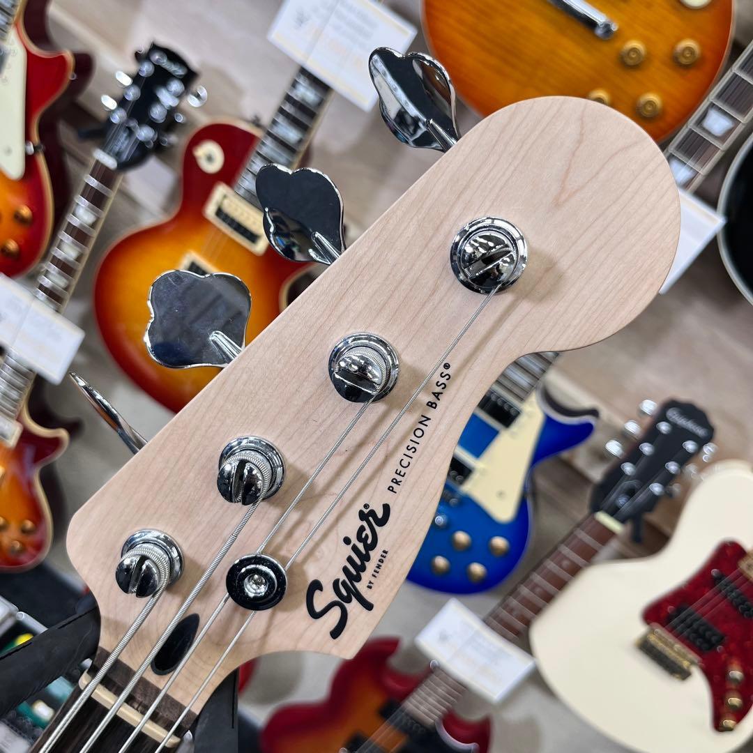 【10239】 Squier by Fender precision bass
