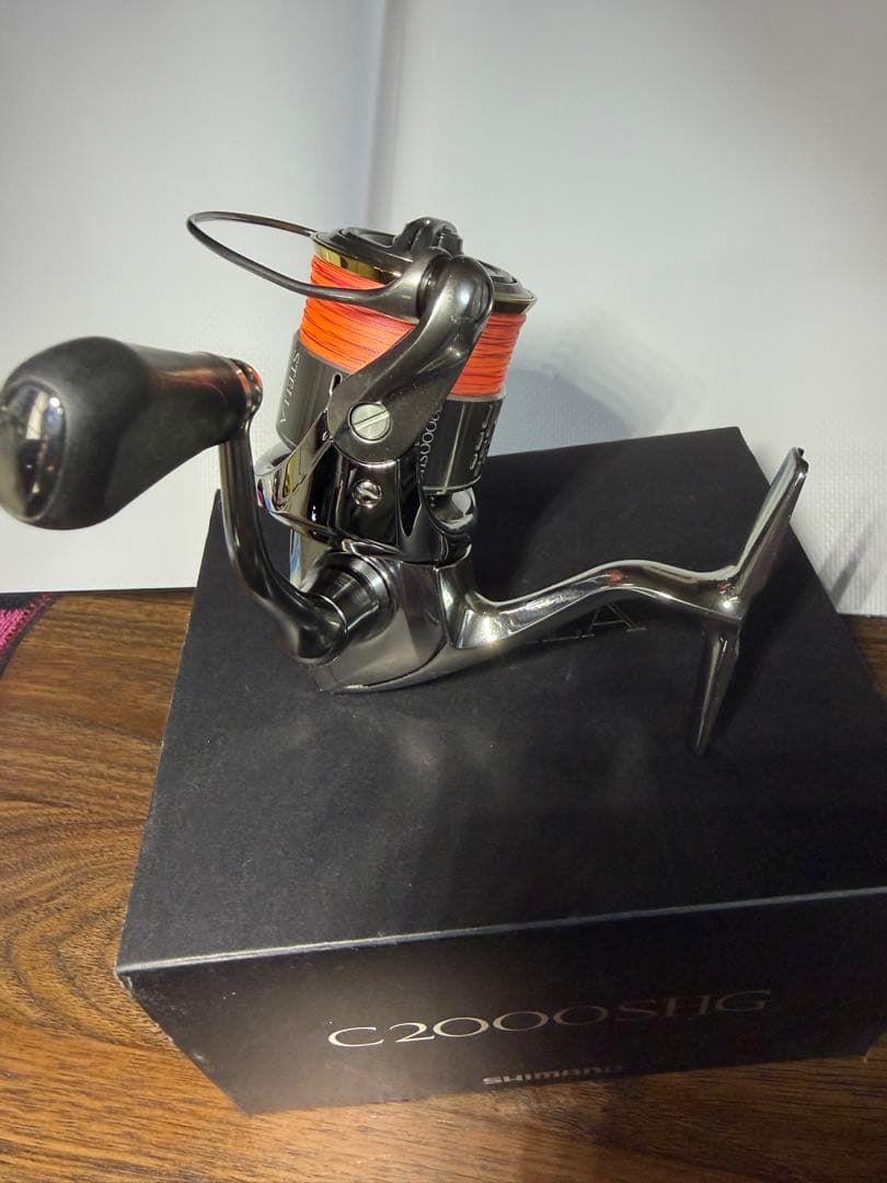 今月29日土曜日まで出品 最終値下げ 美品 シマノ 18ステラc2000shg