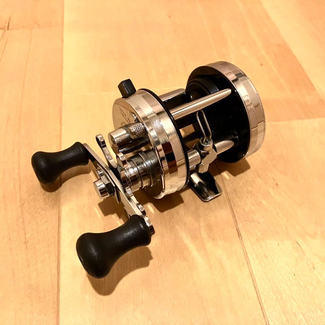 【美品】アブガルシア アンバサダー 2500C IARクローム