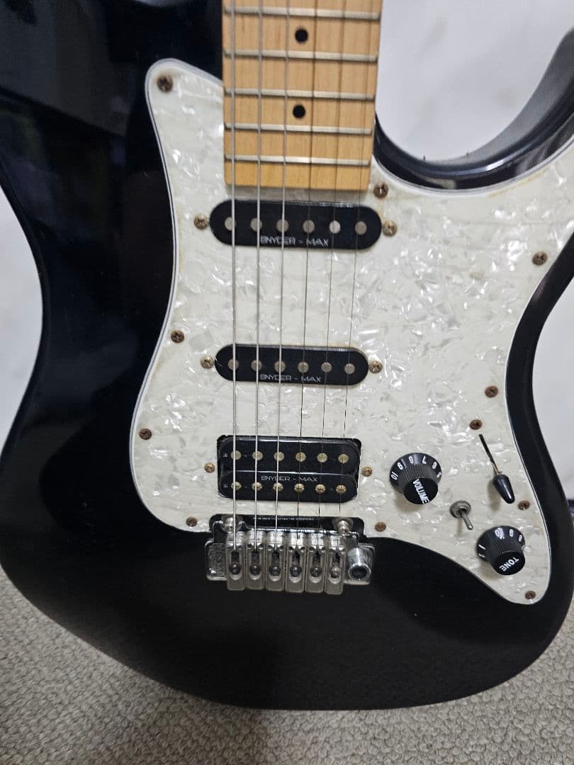 eiloth ストラトタイプ エレキギター s 305　手渡し歓迎