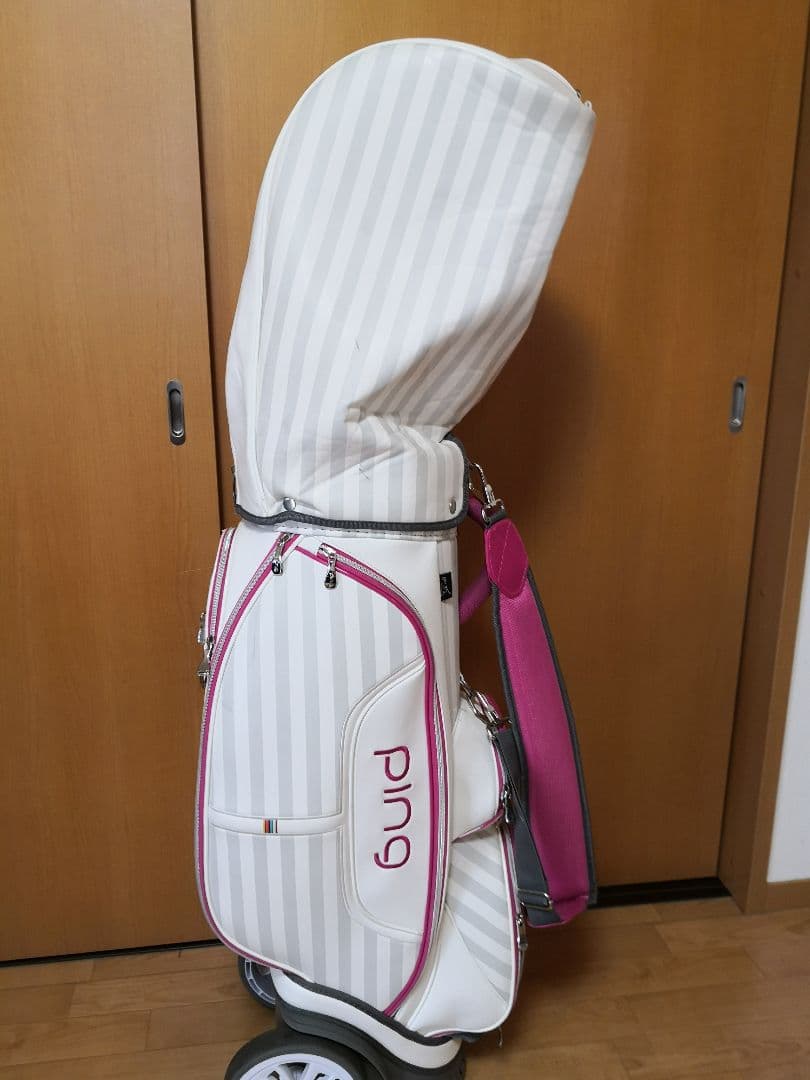 希少 レア⛳️新品 PING ピン キャスター付きキャディバッグ　ピンク