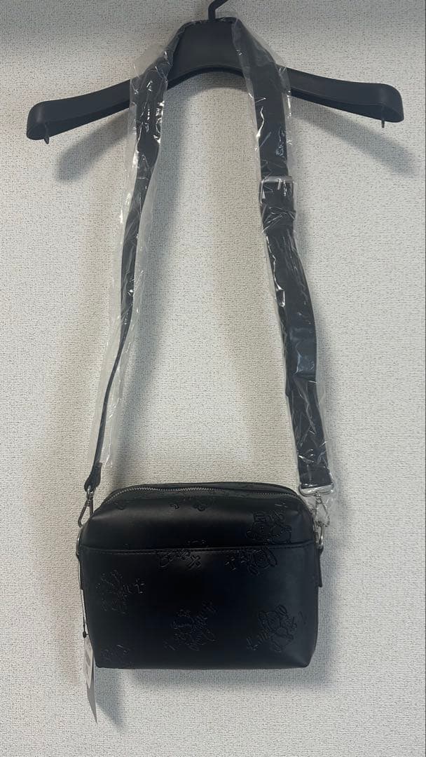 新品未使用 くぎベア型押し総柄ショルダーバッグ amilige アミリージュ