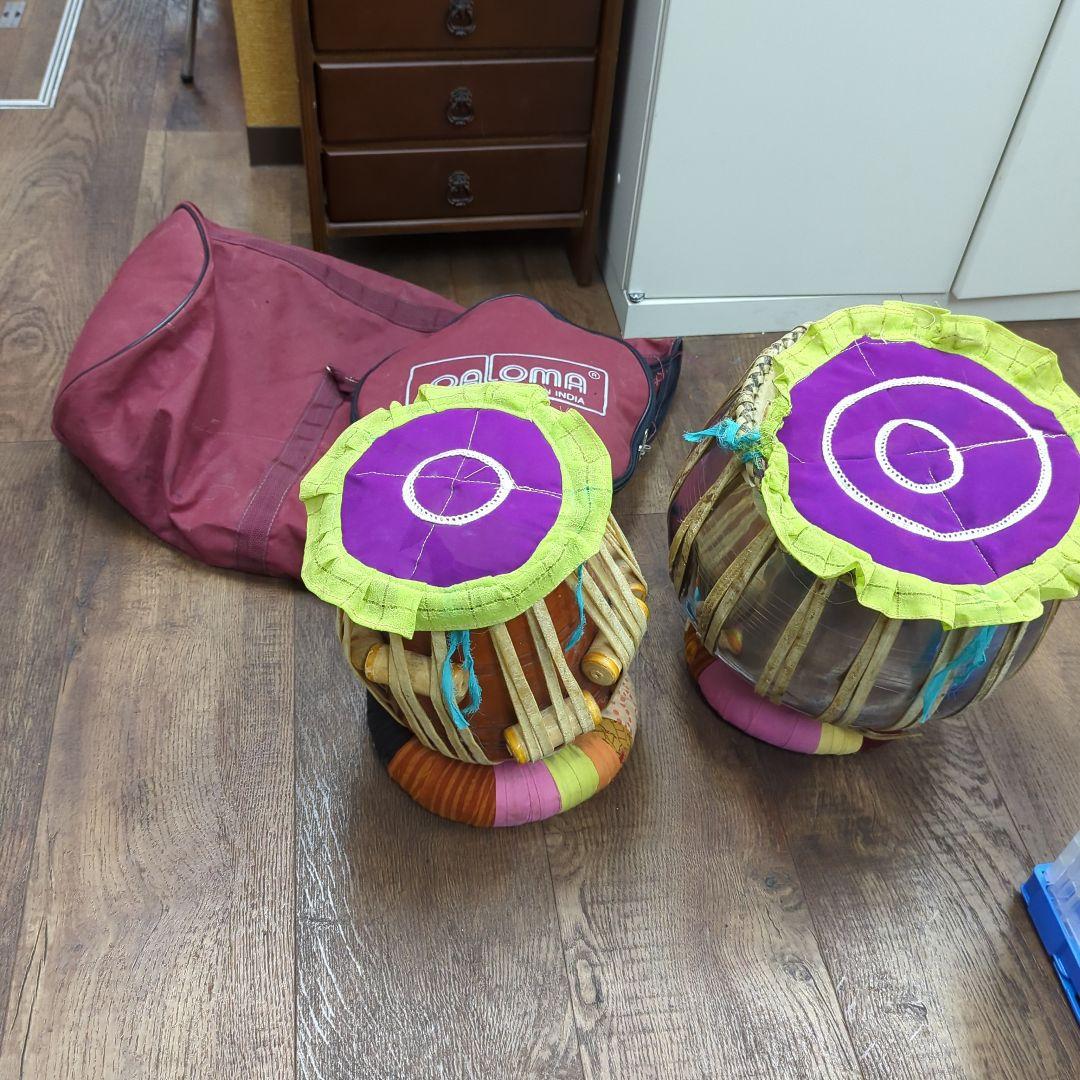 インド打楽器 タブラ&バヤンセット 台座付き