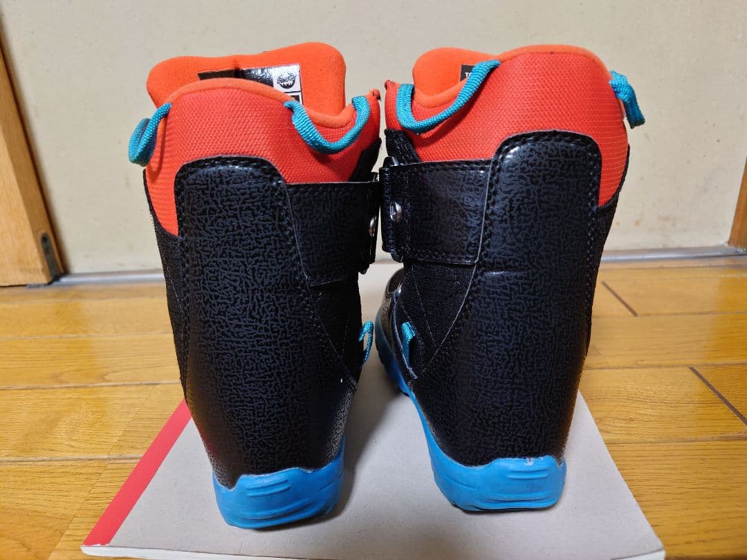 キッズ用　ロシニョール　スノーボード 3点セット ヘルメット付