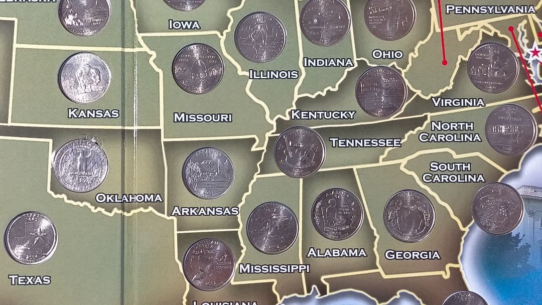 ♥♥。アメリカ25セントクォーター50州記念アルバム(56枚在中)。