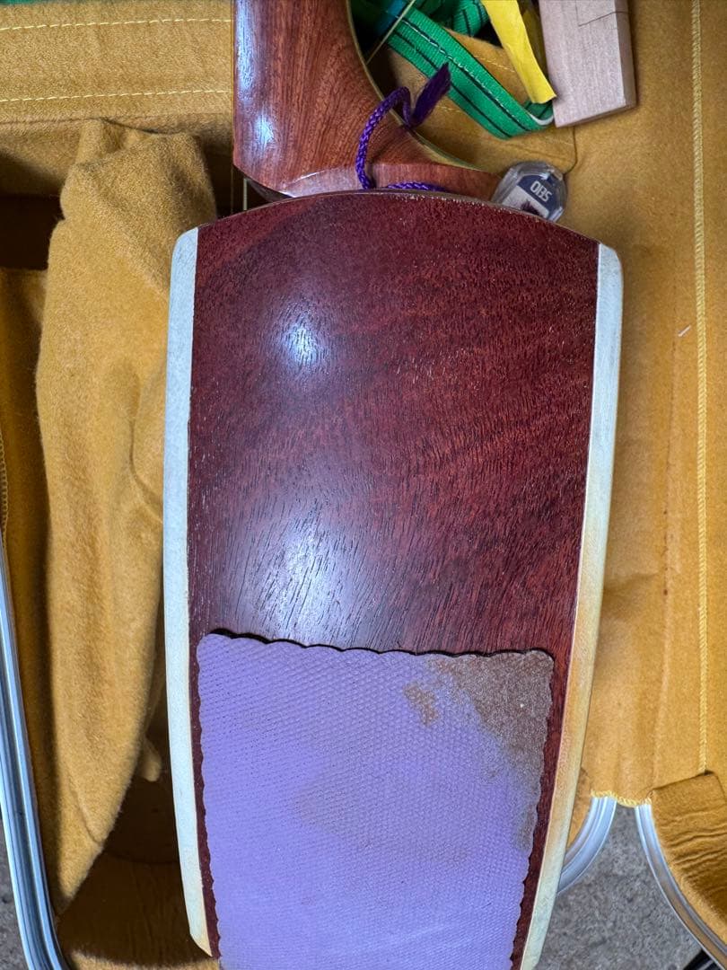 8-津軽三味線?　高級糸巻き 紅木？ハードケース&付属