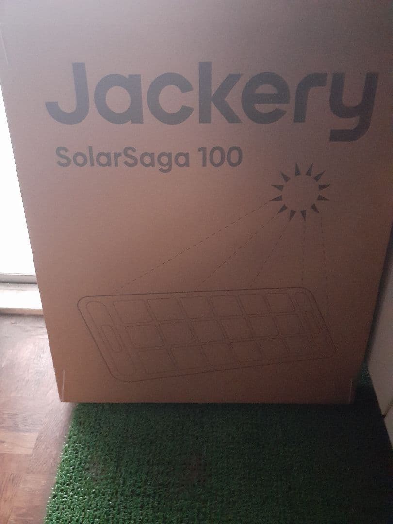 Jackery Solar Saga100w JS-100F ２つ折パネル