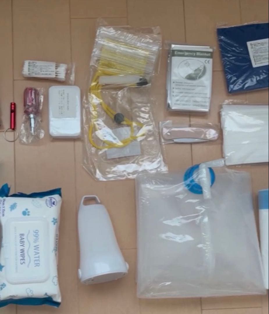 【最終価格】防災セット 大容量リュック 簡易トイレ 懐中電灯防災用品　1人用