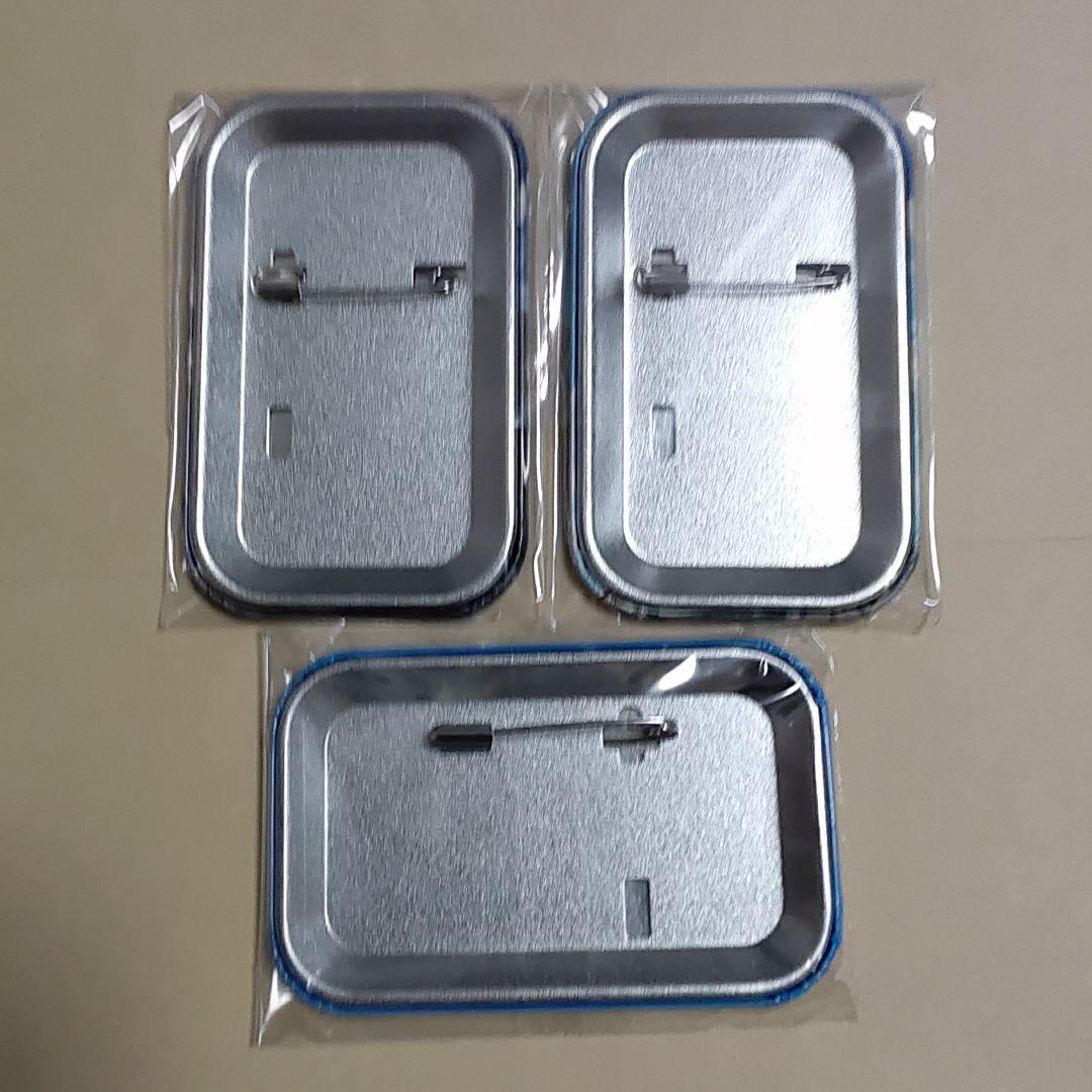 進撃の巨人　エレン　幼少　まるかく缶バッジ　3点セット　進撃