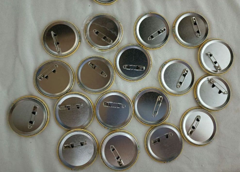 すとぷり　るぅと　缶バッチ　2023　summer デフォ