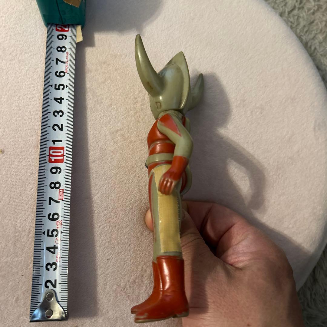 ウルトラの母フィギュア 約16cm