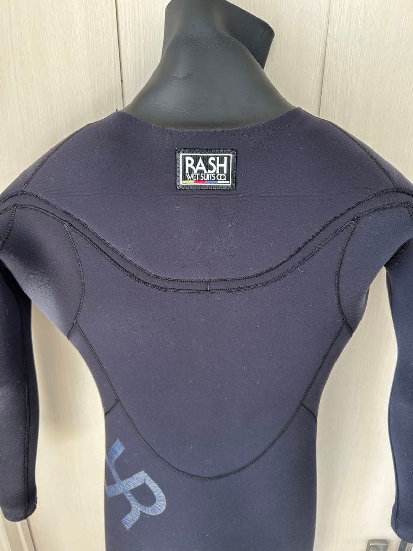 RASH ウェットスーツ　セミドライ　ブラックエディション　上位モデル　6ミリ