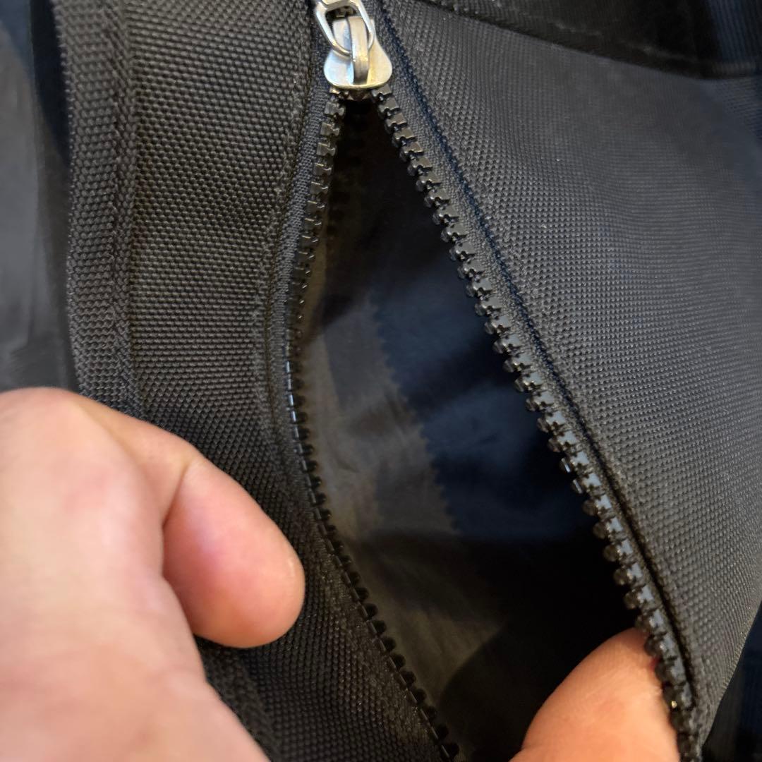 arket メッセンジャーバッグ　