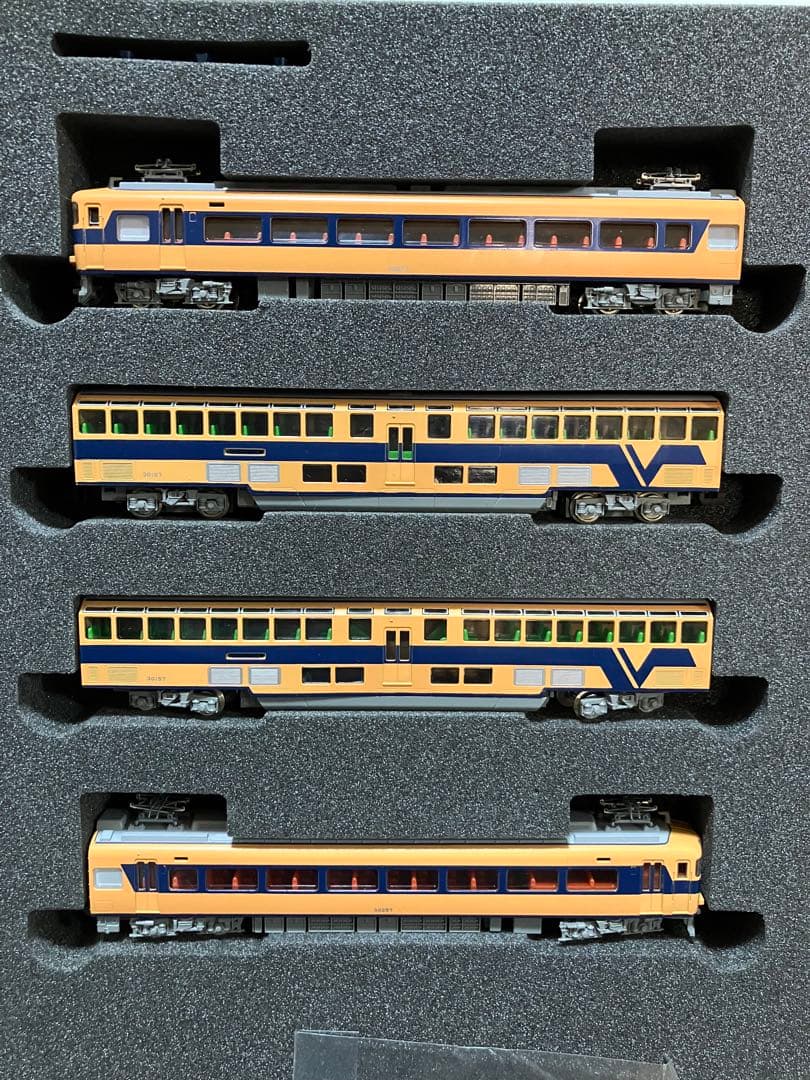 TOMIX 近畿日本鉄道30000系ビスタカー4両セット 98559