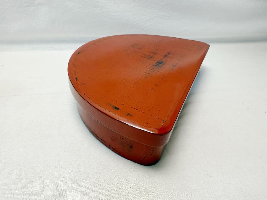 懐石道具 木製 根来塗 半月形 弁当箱5客組 内黒 会席道具 和食器