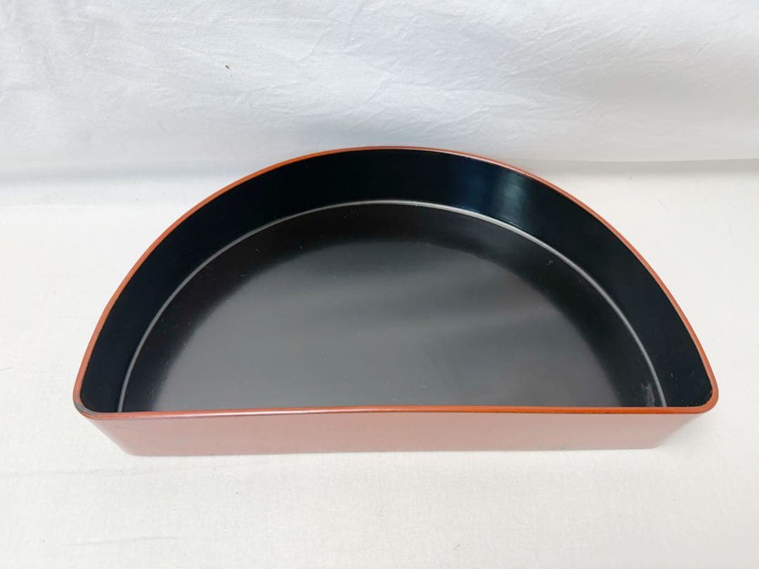 懐石道具 木製 根来塗 半月形 弁当箱5客組 内黒 会席道具 和食器