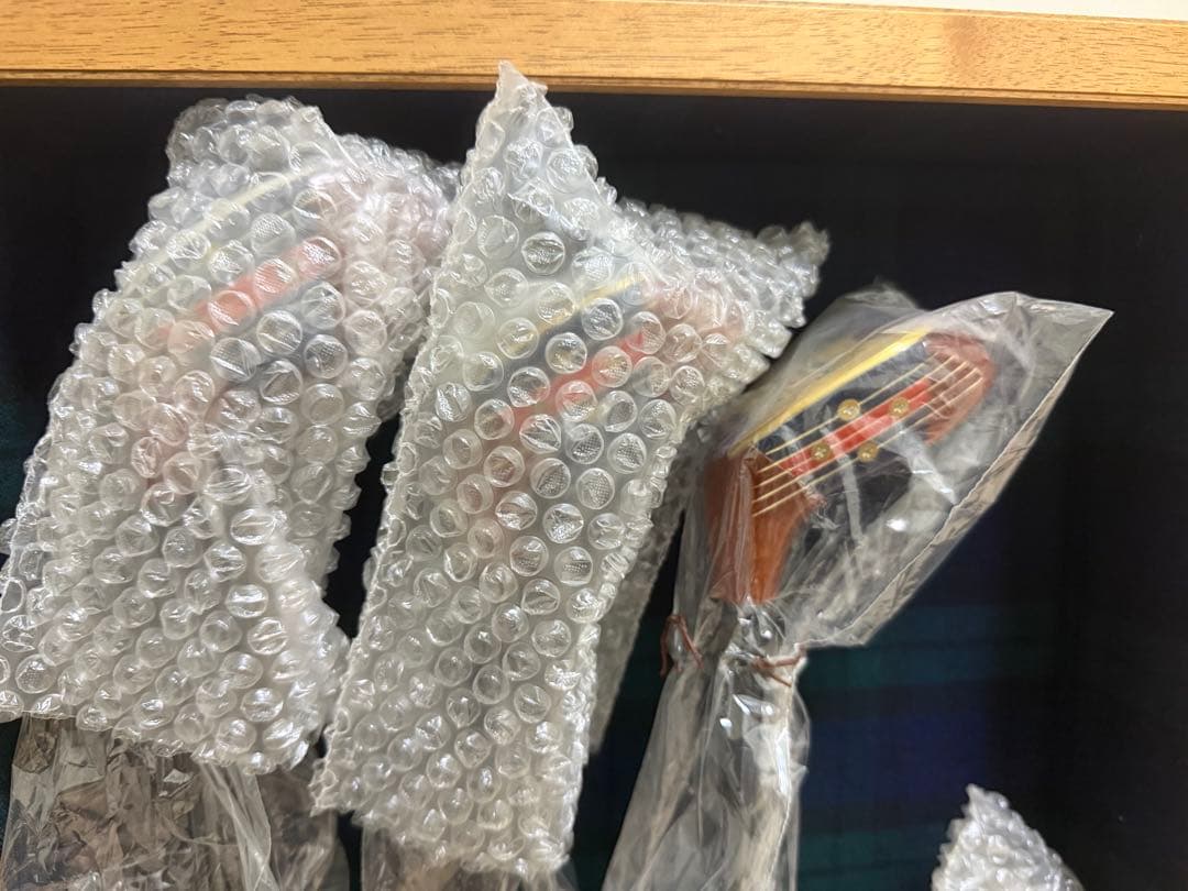 クイーンエリザベス二世号のプロペラから造ったゴルフクラブセット(化粧箱付き)