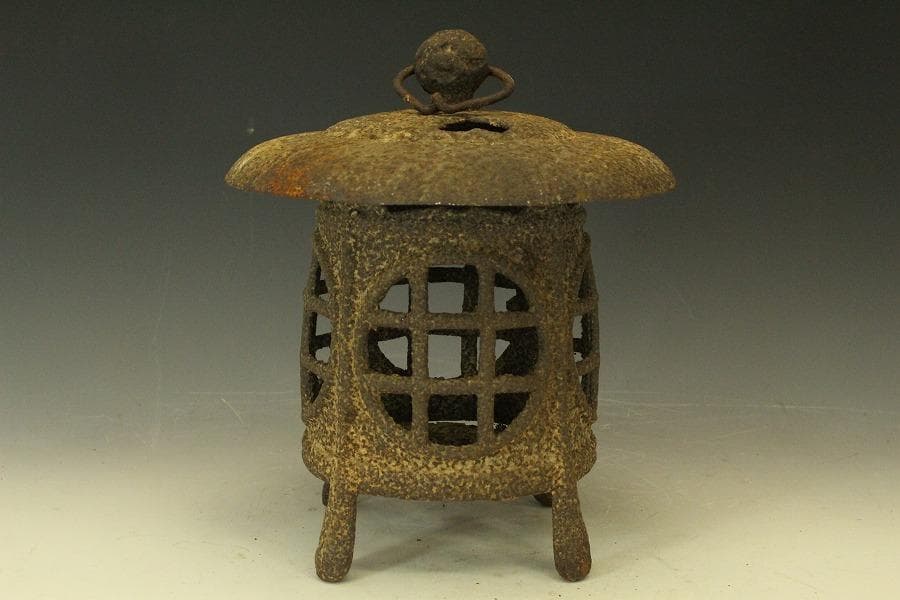 吊り灯籠 時代 詫び寂 鉄灯籠 高28cm 庭道具(LC623)