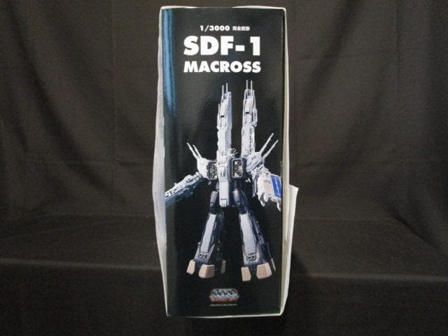 超時空要塞マクロス 愛・おぼえていますか 1/3000 完全変形 SDF-1