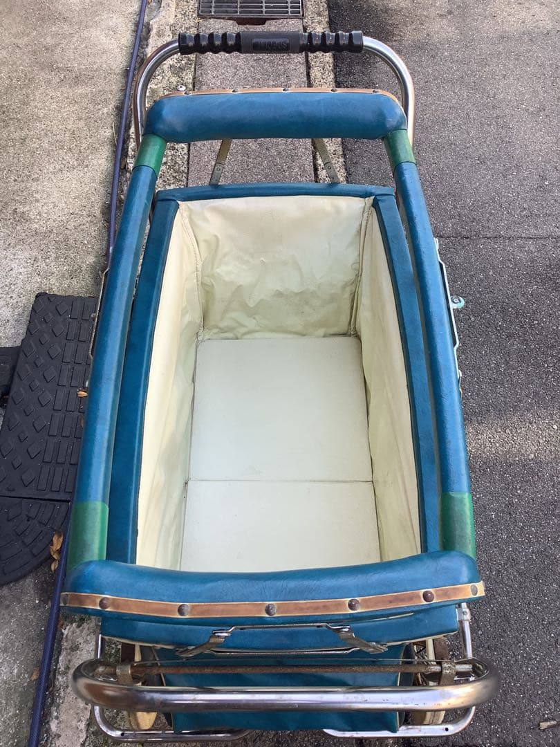 アンティーク 昭和レトロベビーカー ペットカー青とクリーム色