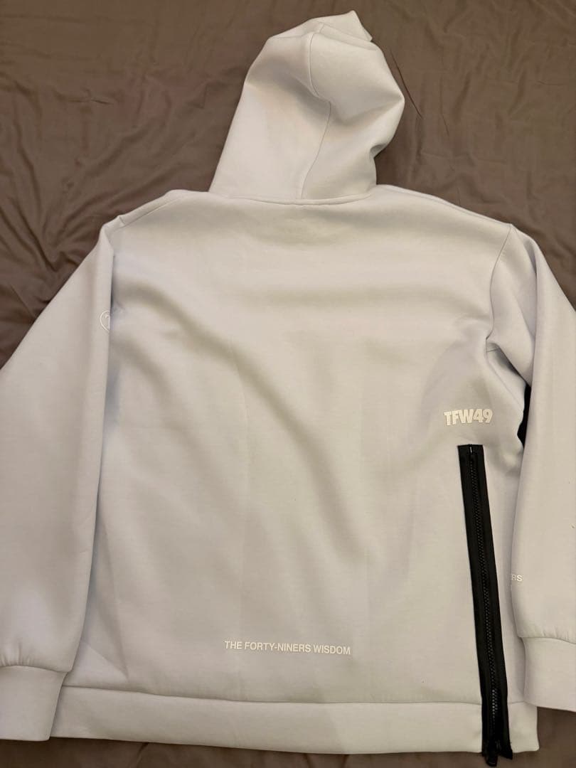 TFW49 セットアップ　ICE GREY L