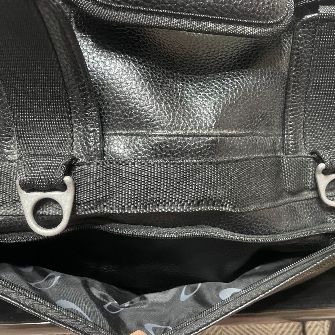 Oakley オークリー　ゴルフバッグ　ボストンバッグ　レザー　ブラック　刺繍