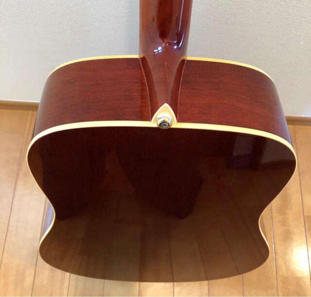 キャッツアイ　アコギ