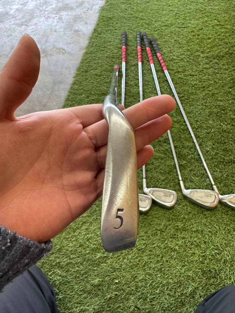 【初心者向け】ゼクシオツアースペシャルアイアンセット 5, 6, 7, 8, P