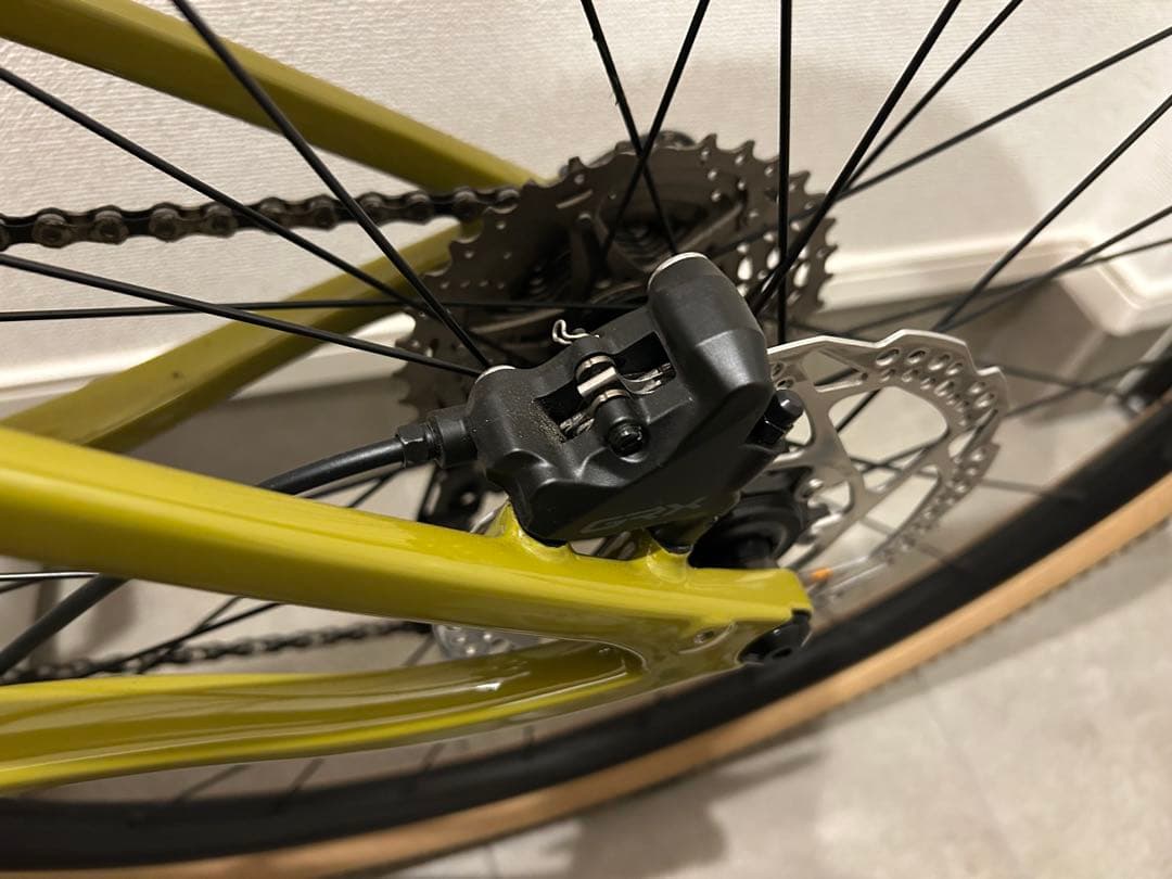 超美品　購入後半年以内　傷なし　cannondale トップストーンカーボン4