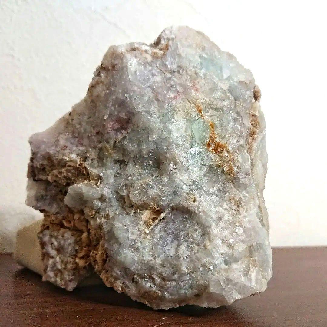 希少 国産鉱物標本 三重県産 蛍石 母岩付き フローライト 613g 石英