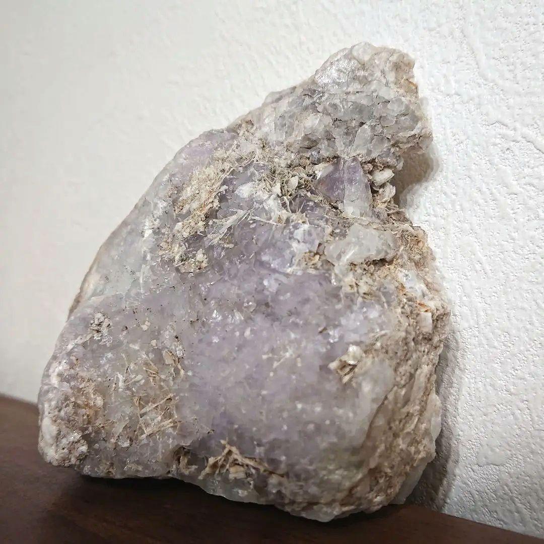 希少 国産鉱物標本 三重県産 蛍石 母岩付き フローライト 613g 石英