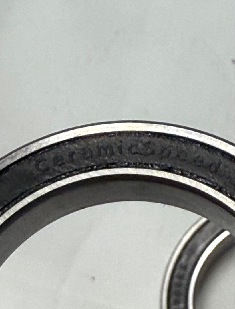 ceramicspeed BB30用ベアリング