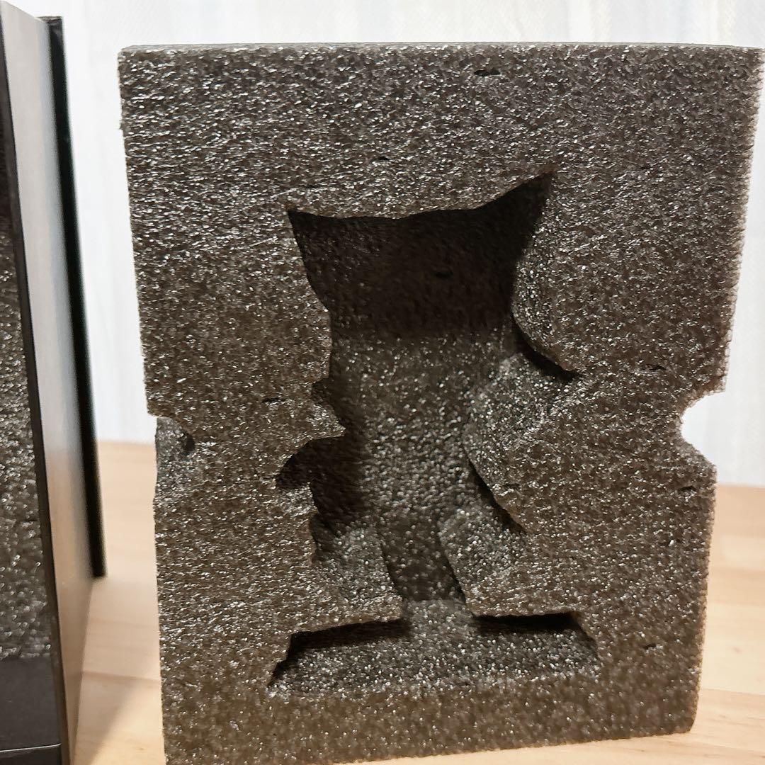 エツィオ・ノワール15周年記念 ナンバリング500/081 MeoWorld