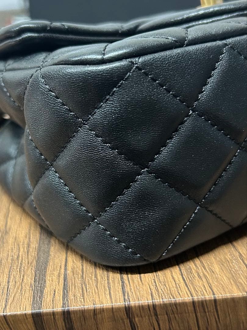 シャネルVIPレザー ショルダーバッグノベルティバック