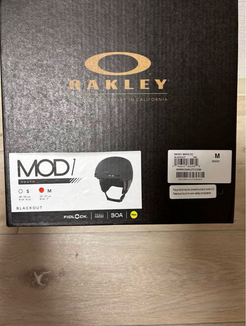 OAKLEY マットブラック ヘルメット MIPS技術搭載