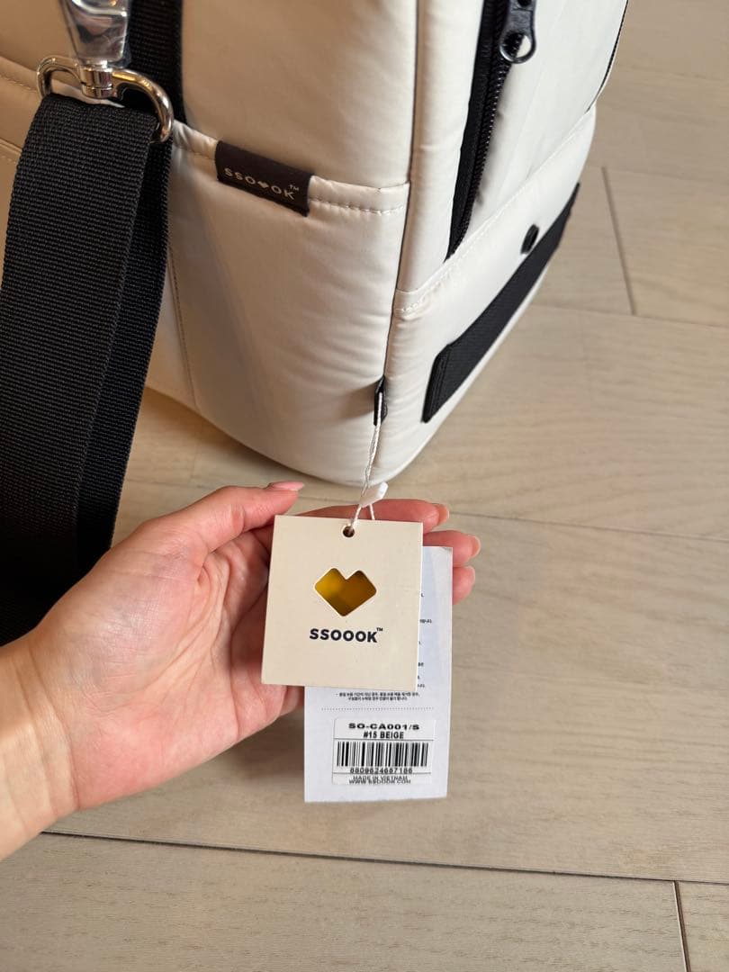 SSOOOK ホワイトキャリーバッグ