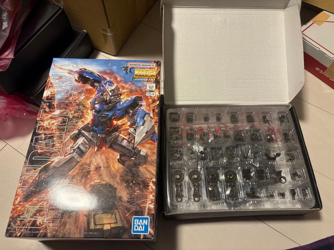 MG ガンダム00 ガンダムエクシア+金属フレーム改造パーツ