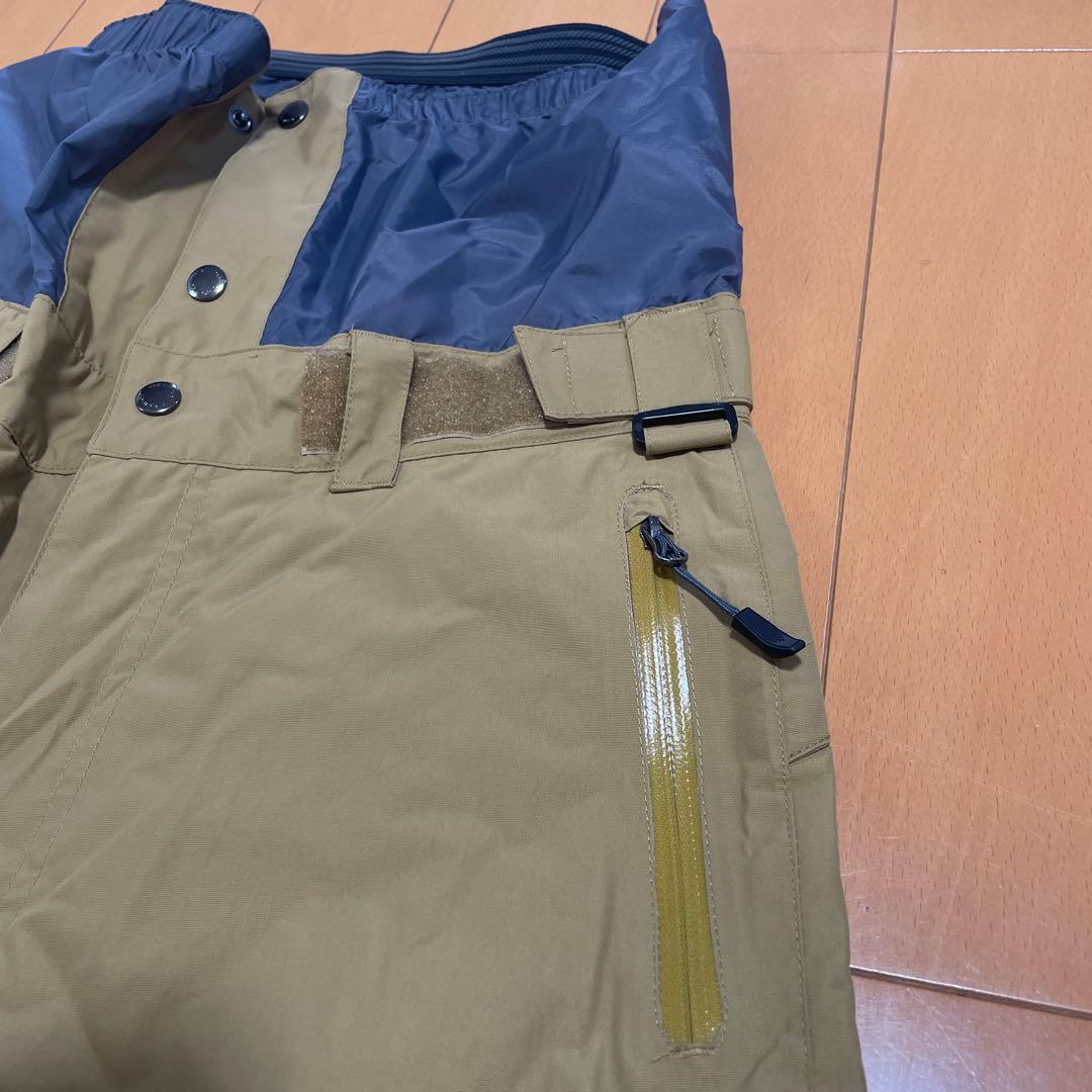 新品ウィンタースポーツ用スノーボードウェア（女性用）