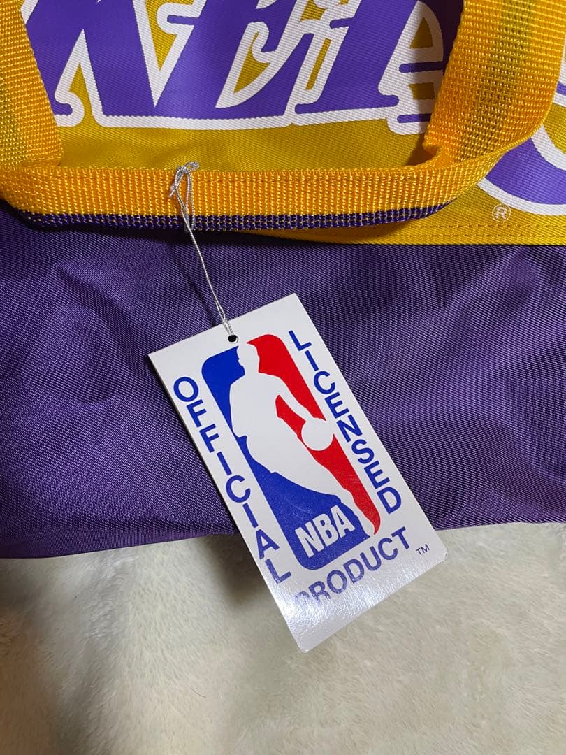 新品タグ付き！NBA ロサンゼルス レイカーズ ドラムバッグ ボストンバッグ