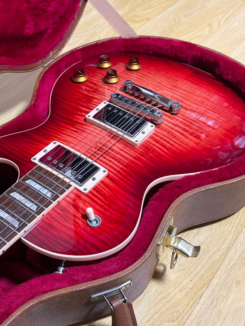 Gibson Les Paul standard ハードケース付き