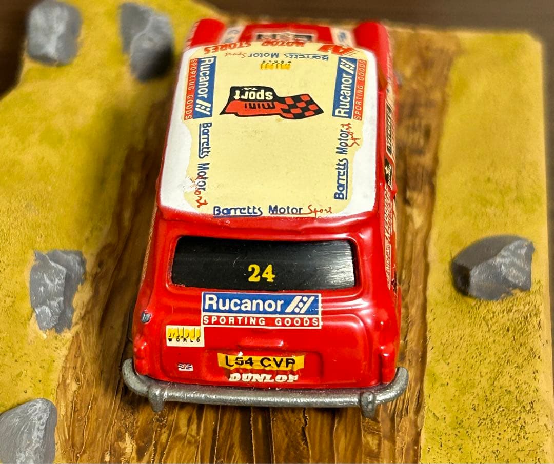 トミカ ミニクーパー トラフィック特注 ジオラマ台座付