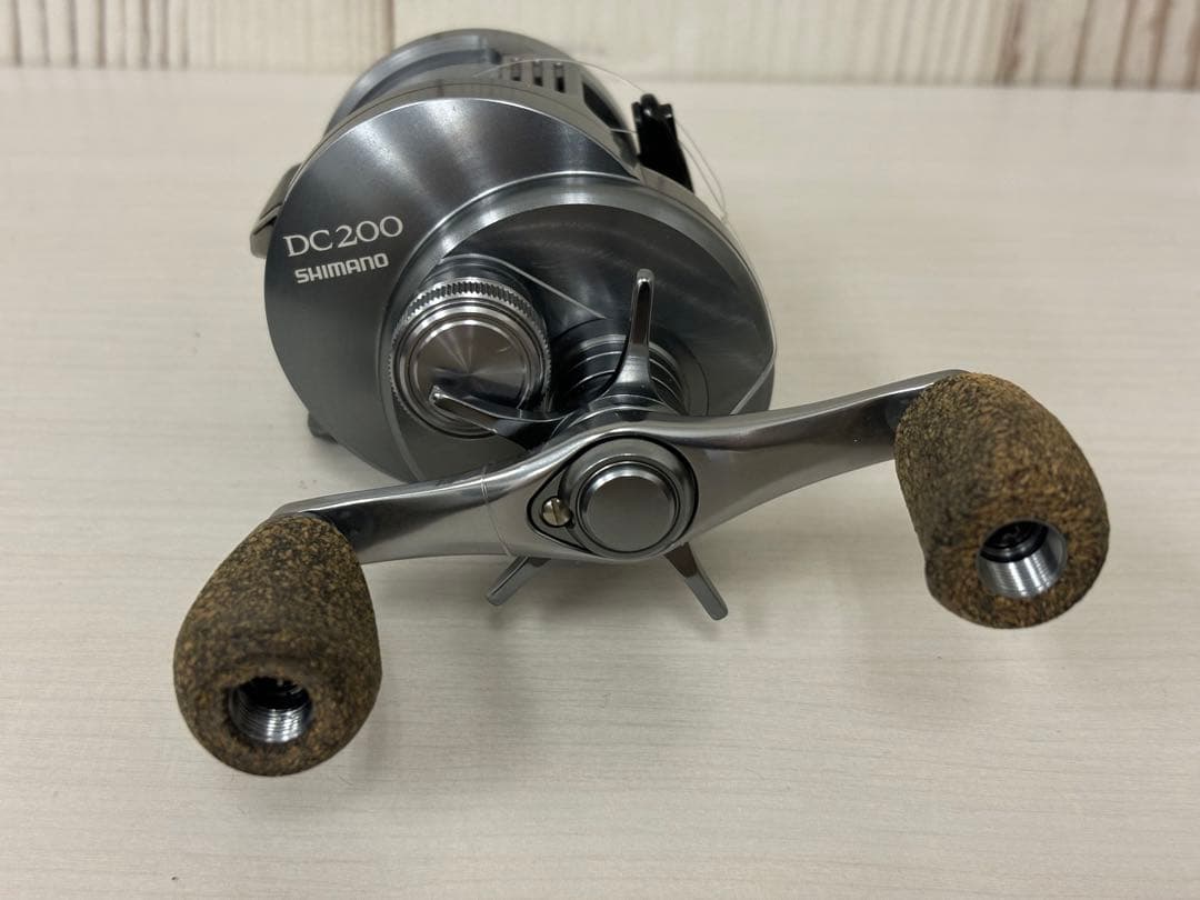シマノ　19カルカッタコンクエストDC200 右巻き