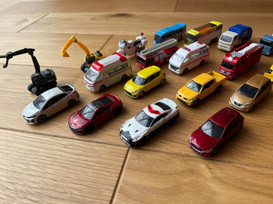 トミカ　ミニカー20台セット