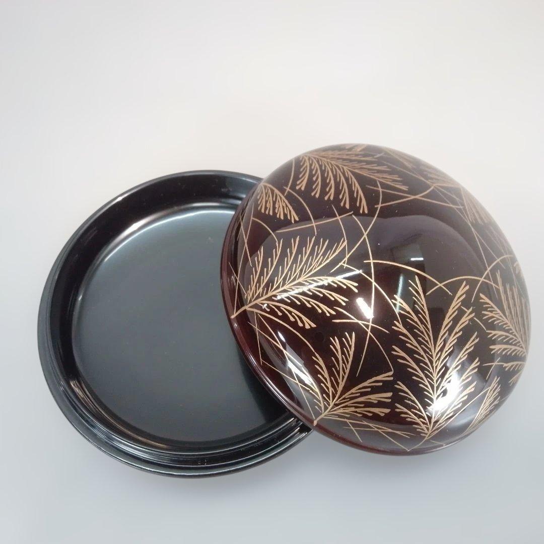 溜塗　武蔵野蒔絵　宝珠　香合