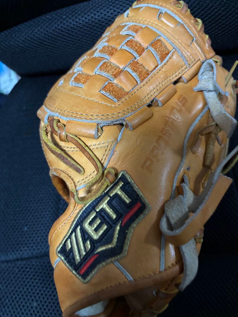 ZETTPROSTATUSグローブ ブラウン　グローブメインに売ってます！