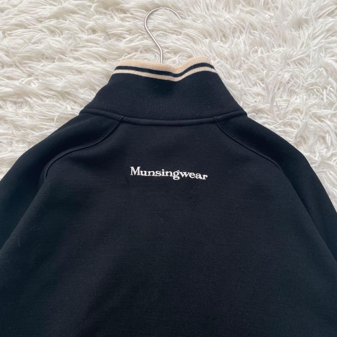 Munsing wear 刺繍　長袖　ジャージ　パーカー　洗える　ストレッチ素材