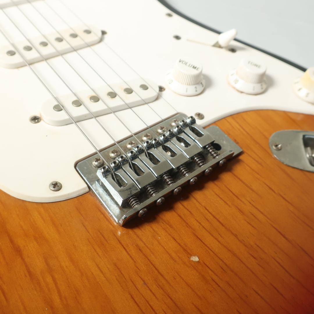 Legend LST-X ストラトキャスタータイプ エレキギター ブラウン