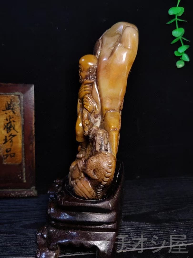 珍品【降龍羅漢】印鑑・寿山石彫｜紅絡田黄石｜仏像彫刻｜耐青作款｜風水置物｜手彫り