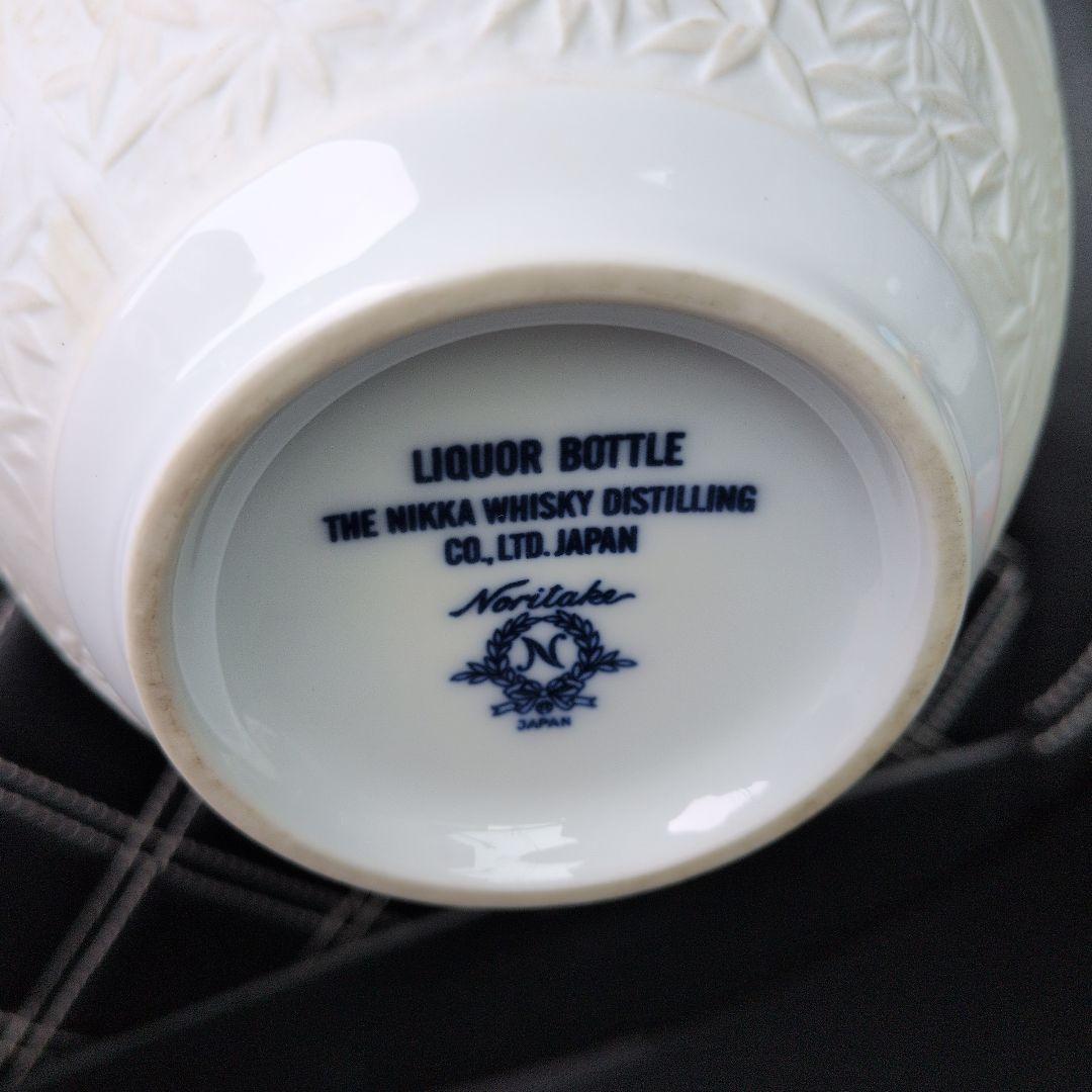 【未開栓品】ニッカウイスキー陶器製ウイスキーボトル　鶴　760ml　43%