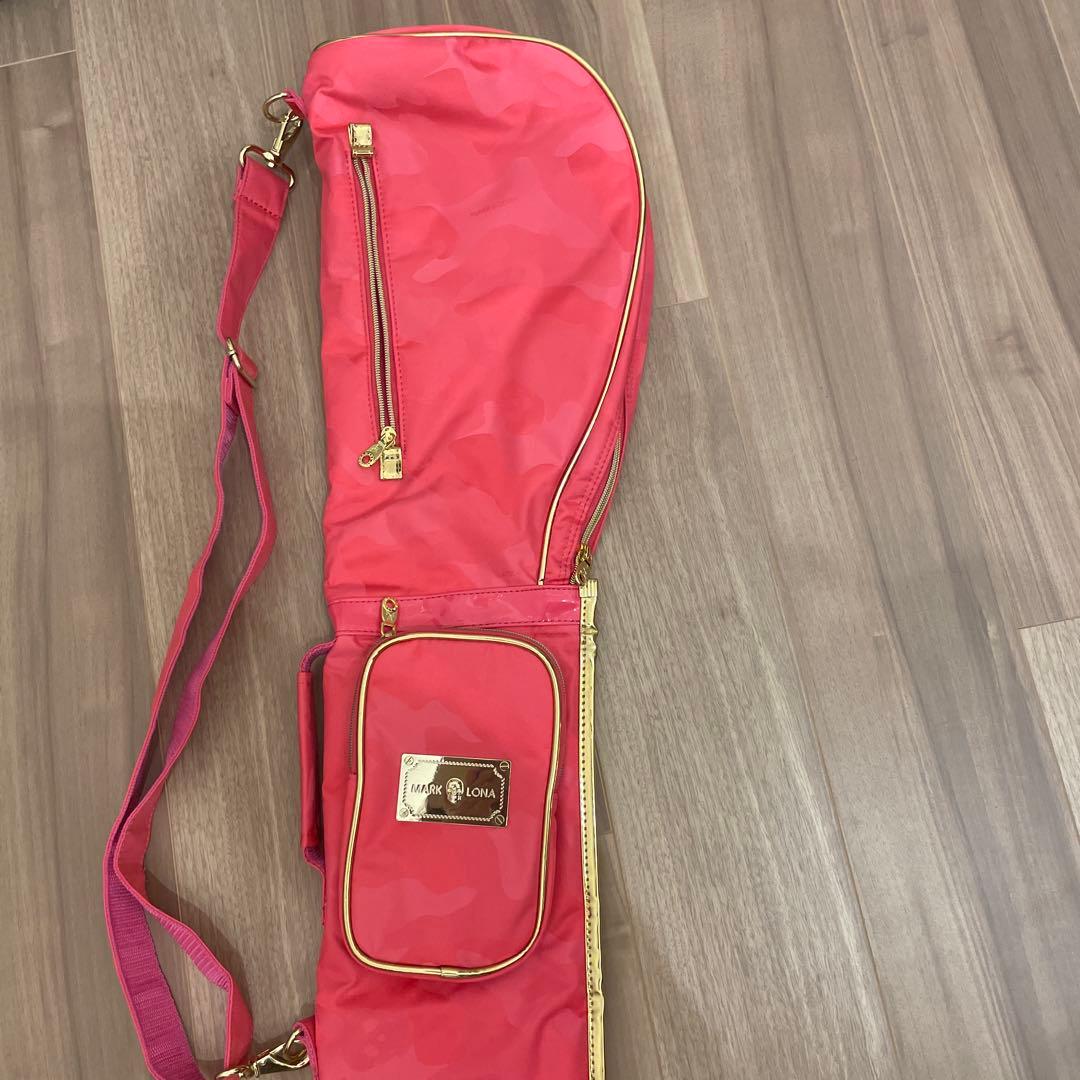 マークアンドロナ　ゴルフバッグ